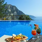 Sea Star Hotel